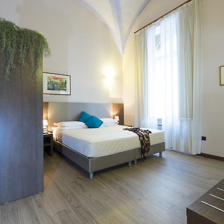 Residence Caffe Savona Alba  Bagian luar foto
